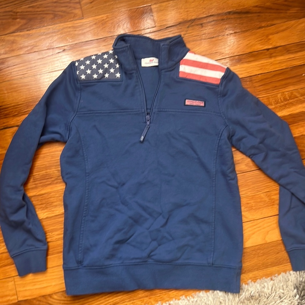 Women’s vineyard vines sweatshirt